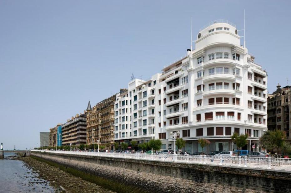 Deluxe Apt-Views To Historic Maria Cristina Hotel San Sebastian Exterior photo